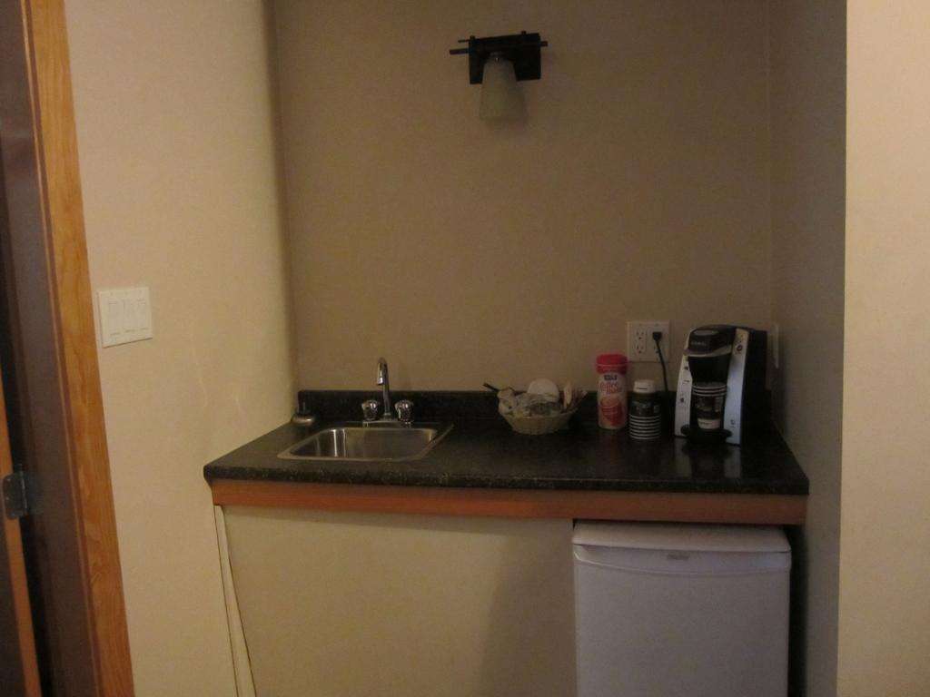 Mini-hôtel The At Skeena Landing 4*